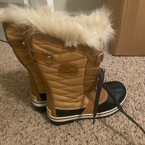 SOREL Joan of the Arctic Boots - Youth